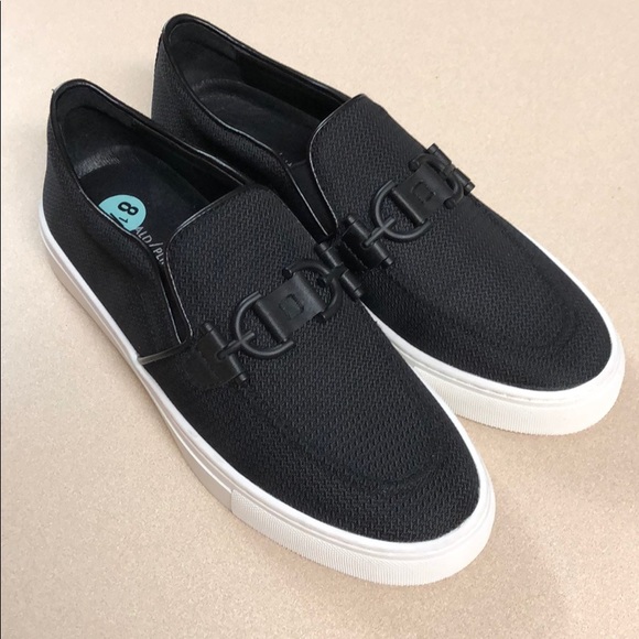 donald pliner slip on sneakers